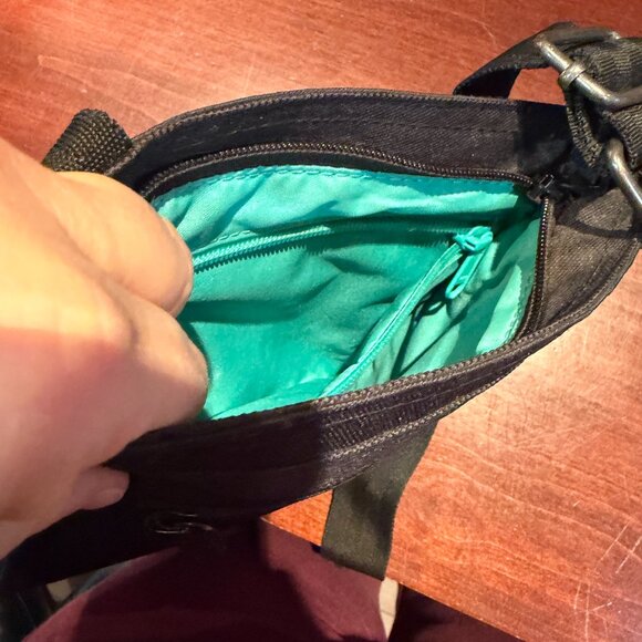 DAKINE Cross Body Purse Pouch Travel Bag Small Black Pattern - Picture 8 of 8